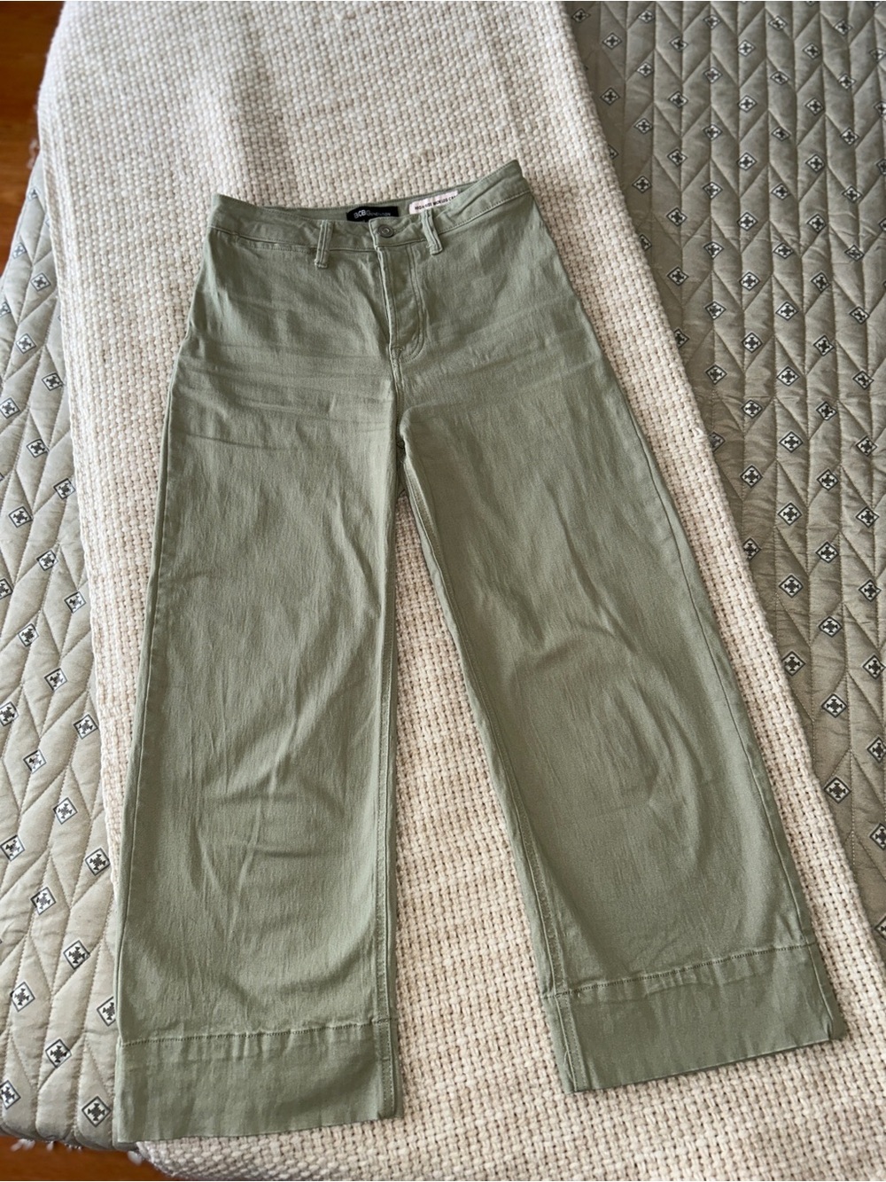 BCBGeneration Sage High-Rise Wide-Leg Crop Pants